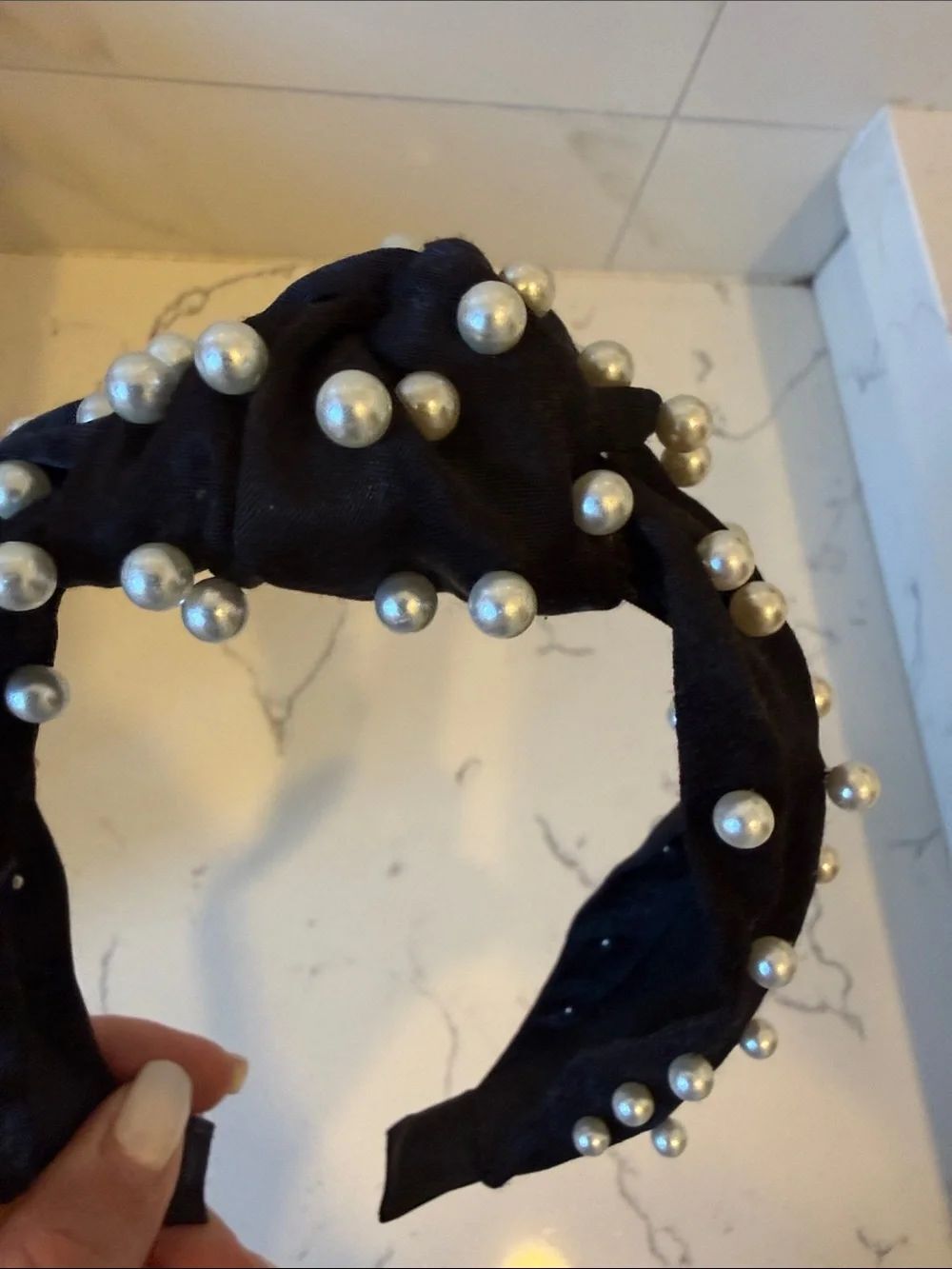 Black Pearl-Embellished Knotted Headband - Unbranded - Picture 5 of 5